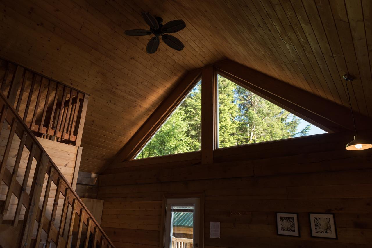 Homfray LodgeDesolation Sound エクステリア 写真